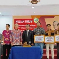 Jajaran FH Uniku dan FHP Law School berfoto bersama usai penandatanganan MoU.
